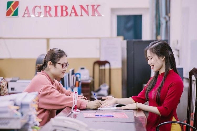 Cách tính lãi suất vay ngân hàng Agribank mới nhất 2025